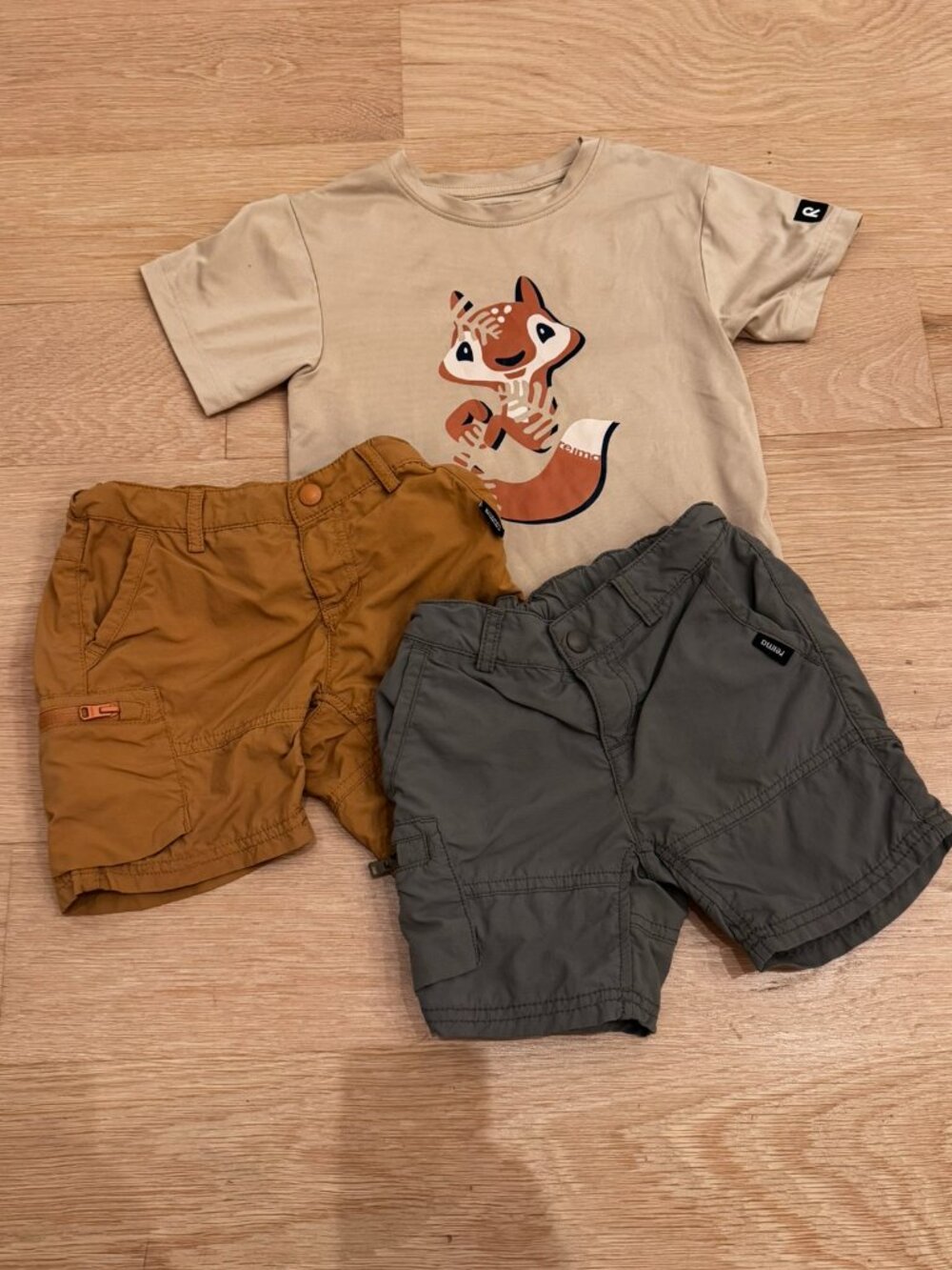 Reima 2x SunProof Eloisin Hiking shorts & T-shirt, Size 104/4T